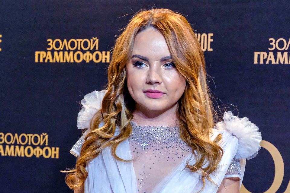 Певица МакSим попала в больницу