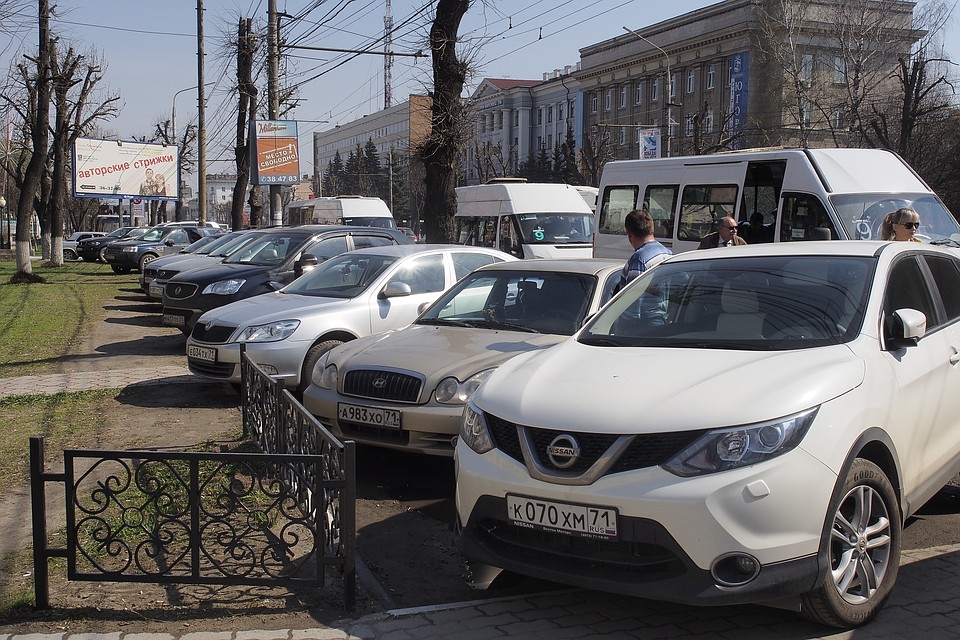 Городской бюджет получил от платных парковок более 32 миллионов дохода