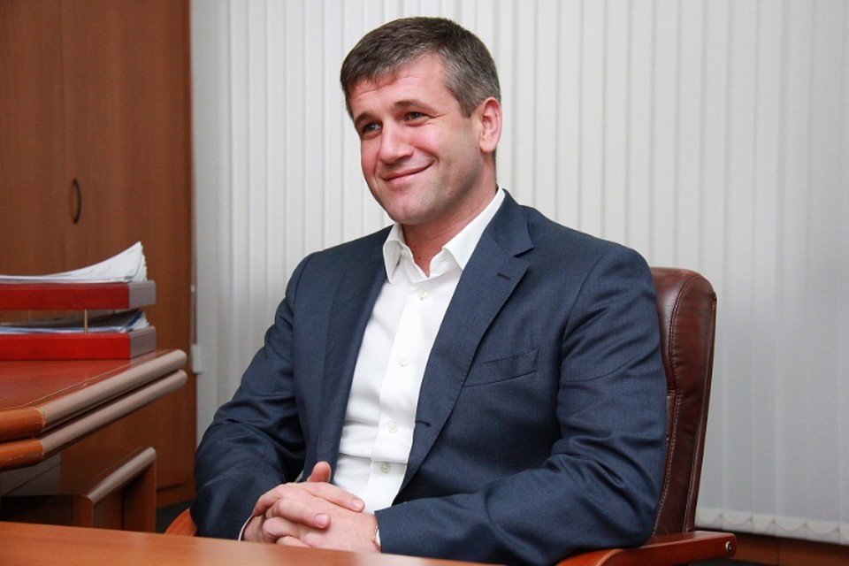 Василе Ботнарь.