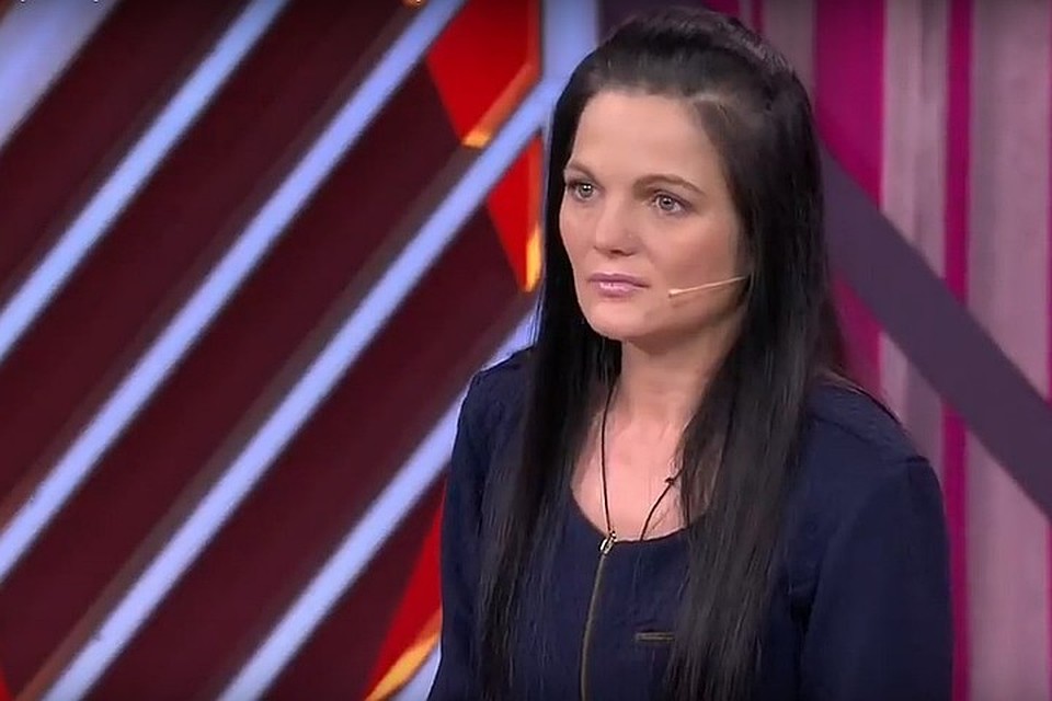 Валентина Алексаночкина хочет вернуть детей. Фото: кадр из телепрограммы "Мужское и женское".