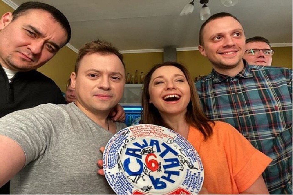Наш земляк Андрей Гайдулян стал звездой после съемок в популярном ситкоме (Фото: соцсети).