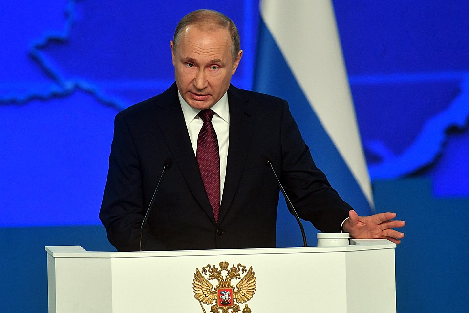Путин встретится с рабочей группой по поправкам в Конституции 13 февраля