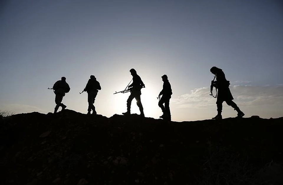Боевики сбили вертолет армии Сирии в Идлибе