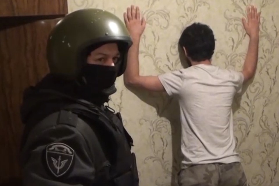 В квартире задержанного провели обыск