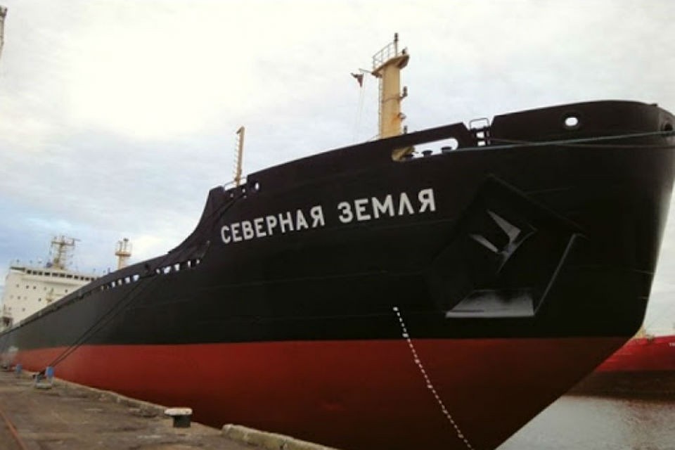 Сухогруз "Северная земля" пытались продать с молотка. Фото: kolanews.ru