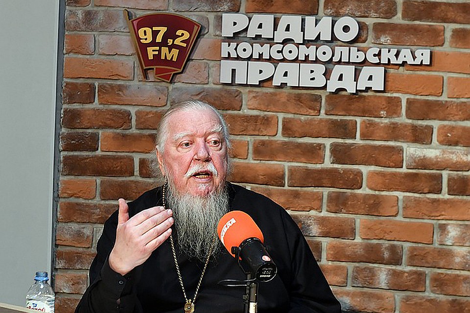 Дмитрий Смирнов ответил на просьбу прокомментировать венчание телеведущей Ксении Собчак и театрального режиссёра Константина Богомолова