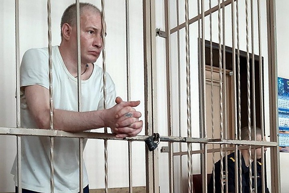 Дмитрий Бакшеев в зале суда
