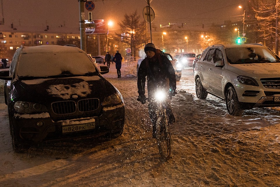На дорогах и тротуарах Челябинска возможен гололед.