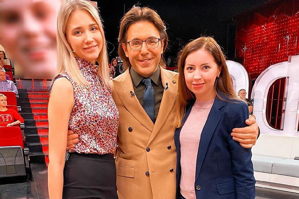 Екатерина Диденко (справа) в студии у Андрея Малахова