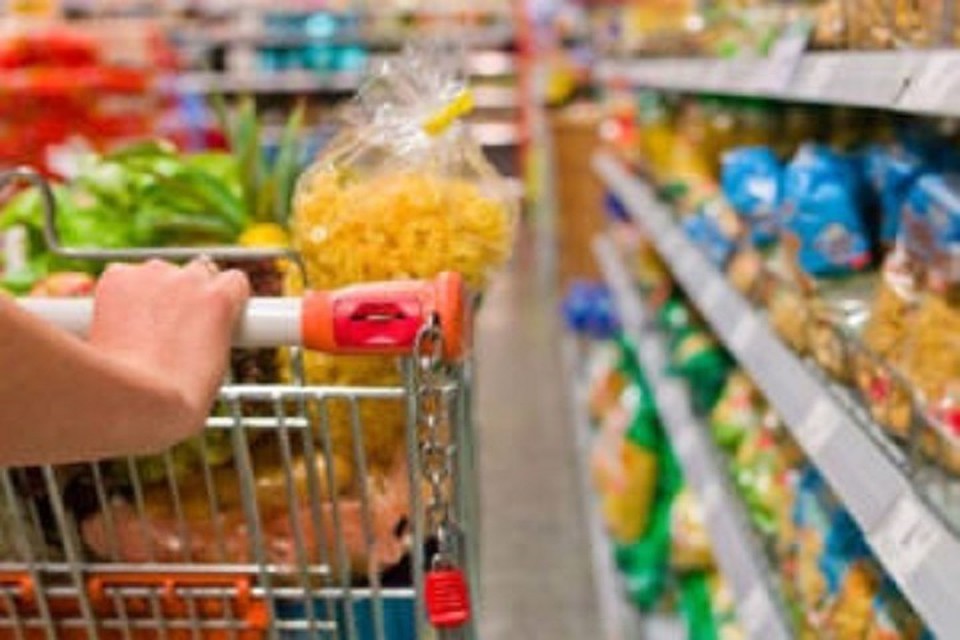 По словам министра, дефицита продуктов в стране нет.