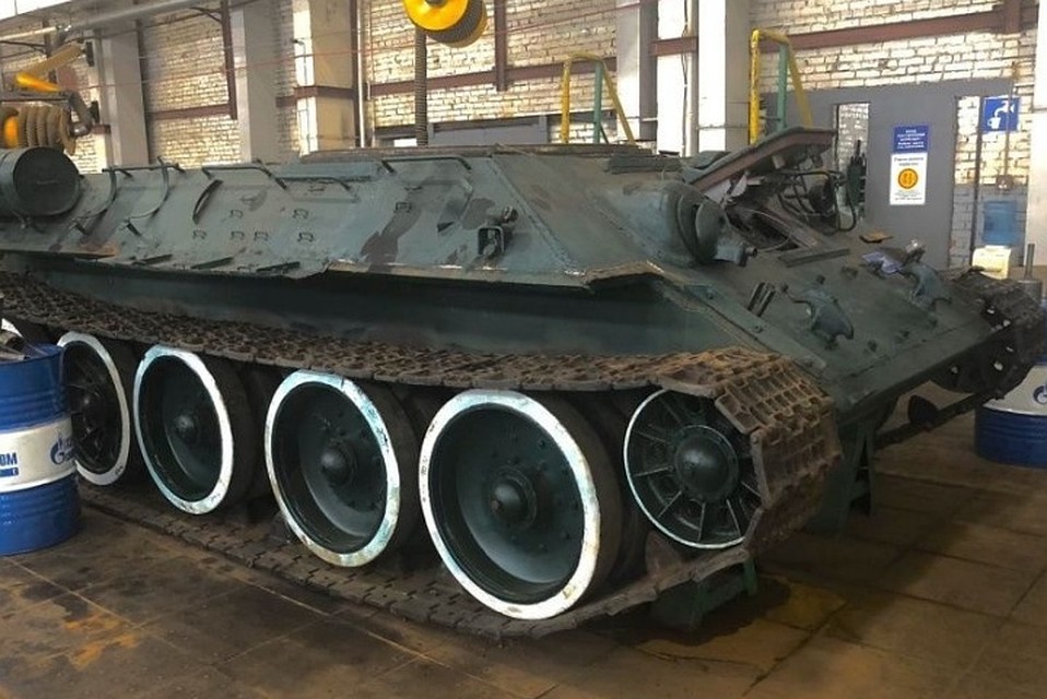 Парад Победы в Перми возглавит легендарный танк Т-34, который сейчас реставрируют в Прикамье. Фото: мэрия Перми.