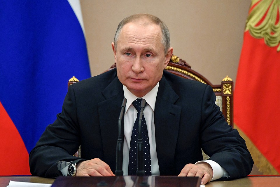 Владимир Путин подписал закон, отменяющий для украинцев и белорусов экзамен по русскому языку, необходимый для получения российского гражданства. Фото: Алексей Никольский/ТАСС