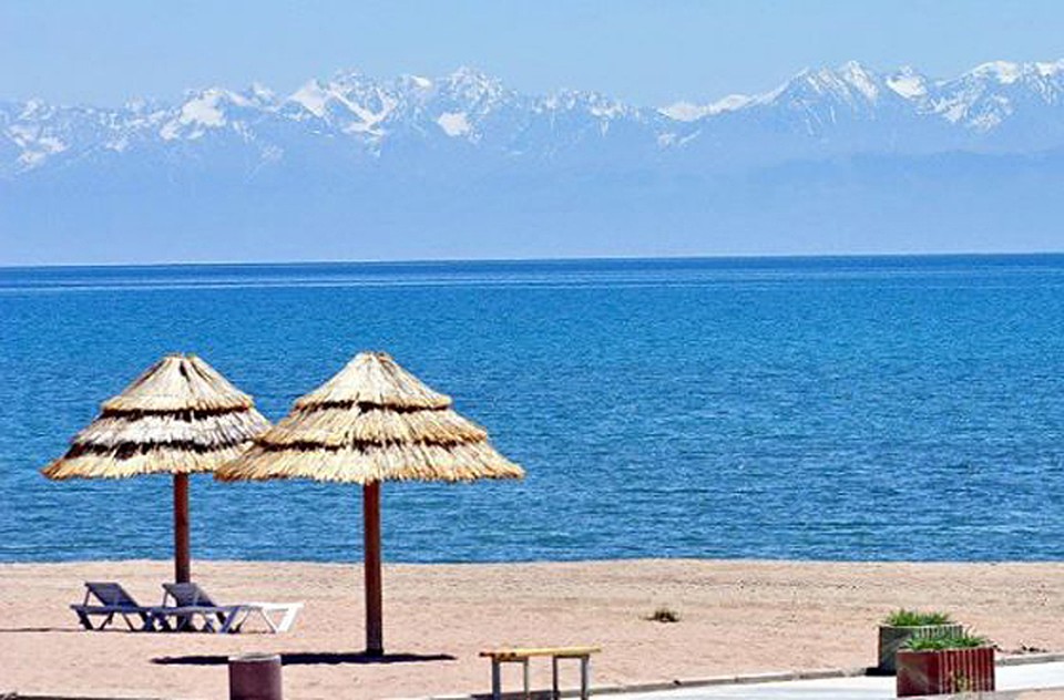 На Иссык-Куле закрываются пансионаты.