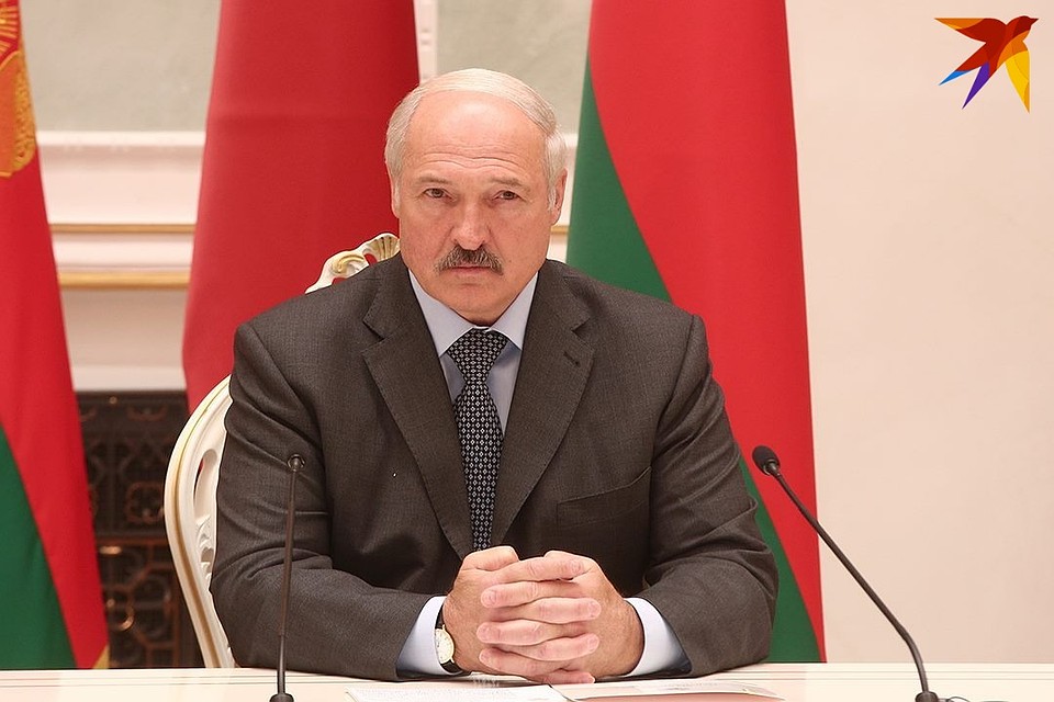 Президент высказался о кризисе, который затронул и Беларусь