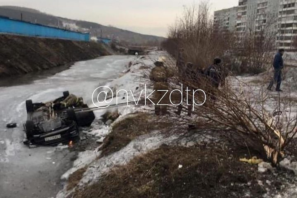 Попавшему в ДТП новокузнецкому хоккеисту требуется кровь. ФОТО: instagram.com/nvkzdtp/