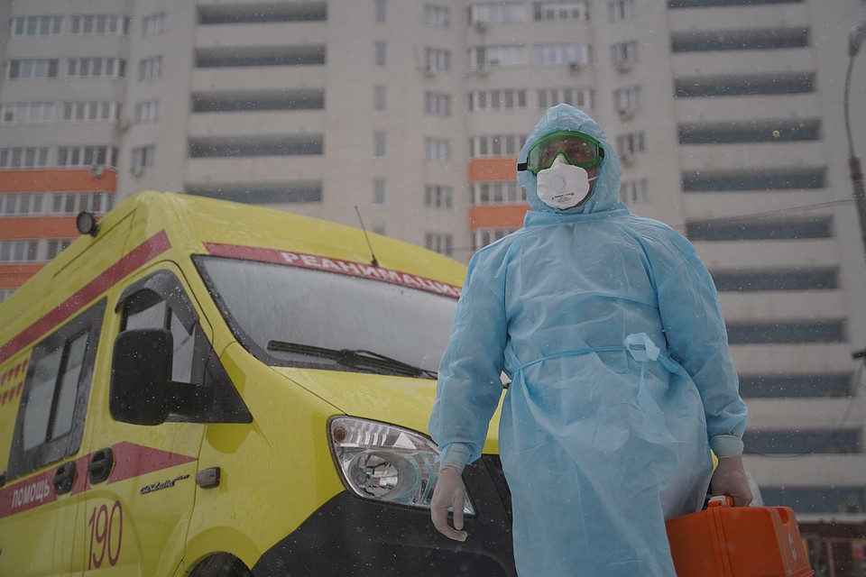 Двух заболевших коронавирусом сибирячек экстренно доставили в больницу.