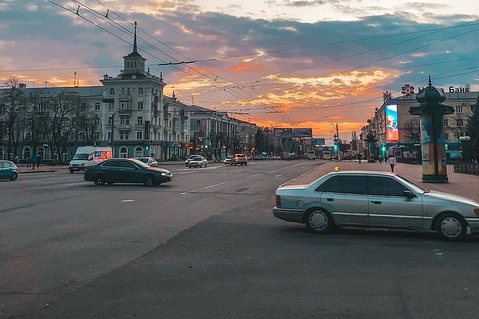 Днем в Луганске будет облачно с прояснениями, местами слабый дождь. Фото: vk.com/lugansk_city