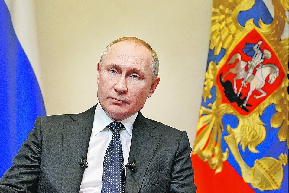 Путин отметил, что сохранение доходов людей - приоритет