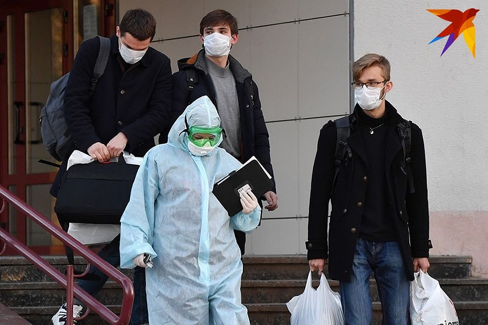 До полудня о месте пребывания приезжих узнают в территориальных центрах и посещают эти адреса с проверкой.