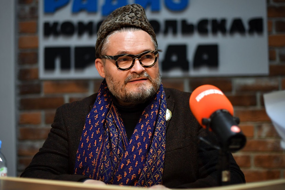 Историк моды и телеведущий Александр Васильев виделся с Надеждой Бабкиной 31 марта, то есть восемь дней назад.