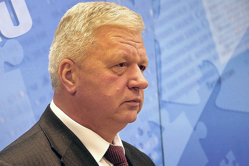 С обращением к своим соратникам выступил председатель Федерации независимых профсоюзов России Михаил Шмаков