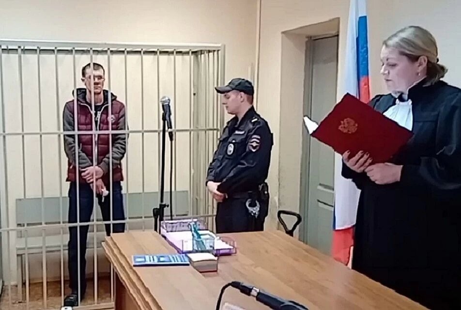 Вячеслав Попов останется в СИЗО до 17 августа. Фото: скриншот видео Ленинского районного суда