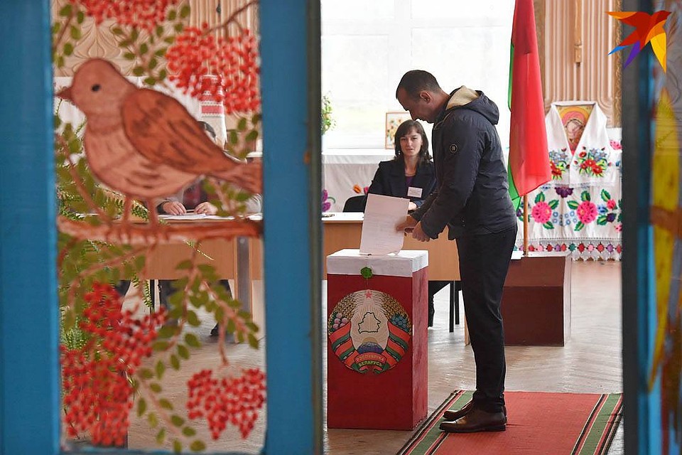 Стать кандидатом в президенты Беларуси хотят 23 человека и минимум трое еще не подали документы.