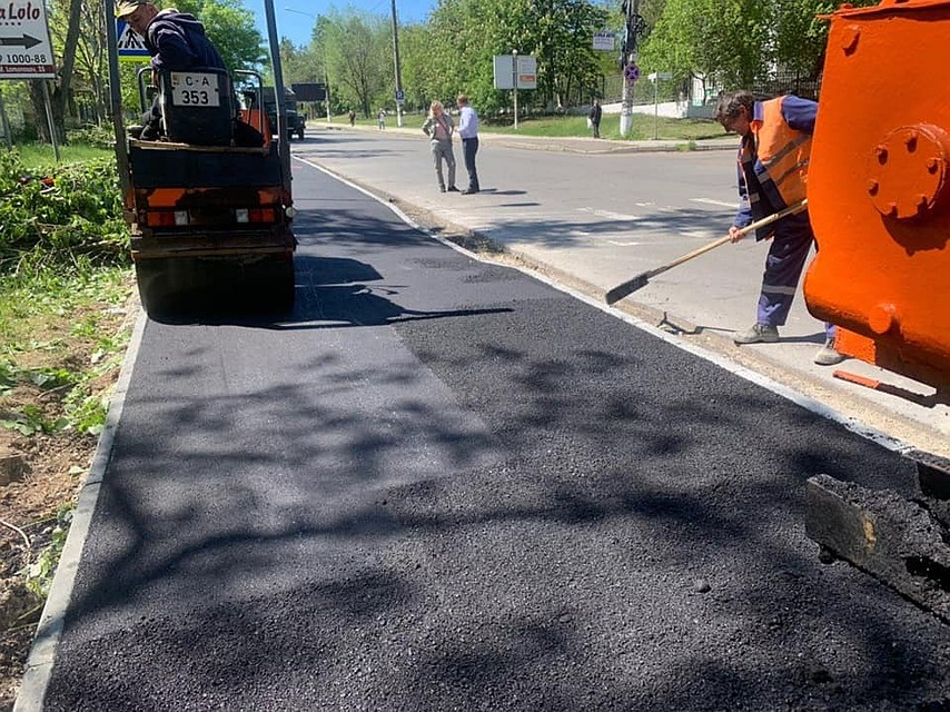 Ремонт идет полным ходом.