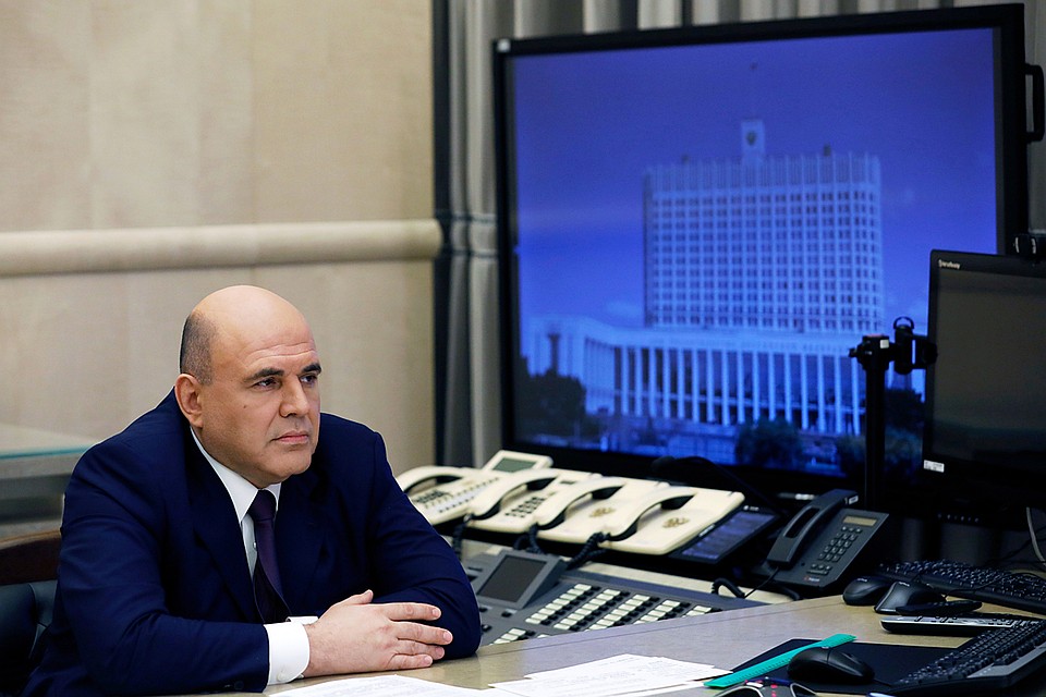 По словам премьера, наша медицина начала проходить пик нагрузки по коронавирусу