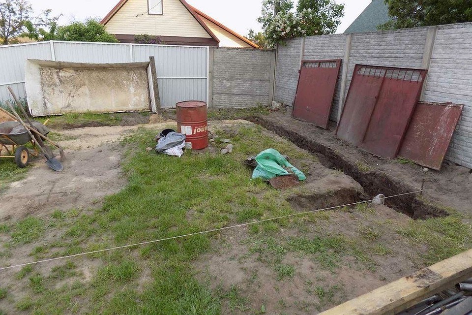 Житель на своем участке в Бобруйске нашел человеческие останки. Фото: Телеграм-канал СК Беларуси
