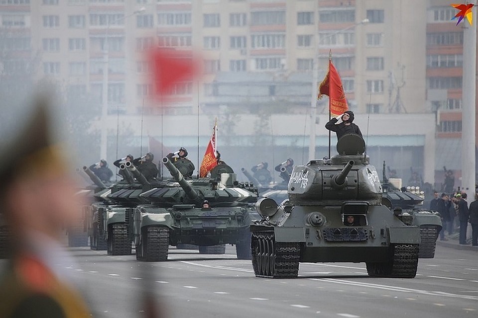 Парад военной техники в Минске 9 мая 2020 года.
