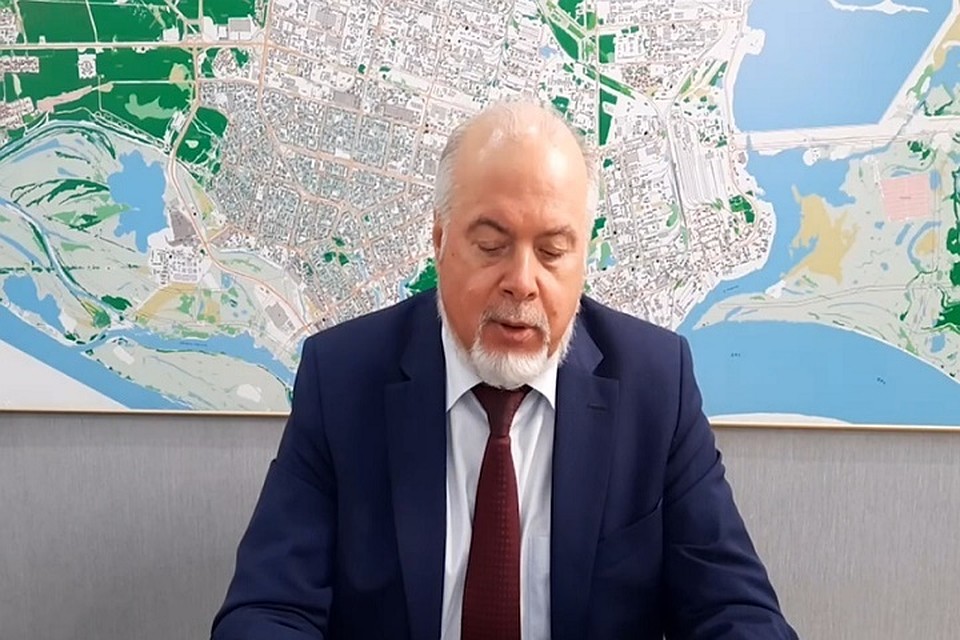 Мэр Сургута раскритиковал нарушителей режима самоизоляции: «И чего мы добиваемся?». Скриншот видео из соцсети "ВКонтакте".