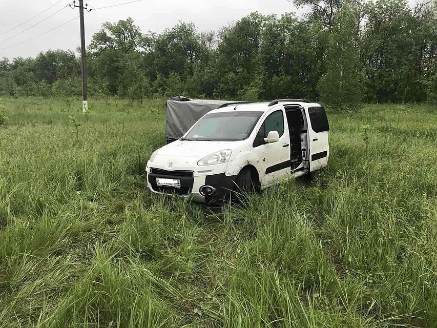 По предварительным данным, виновником аварии был водитель Peugeot