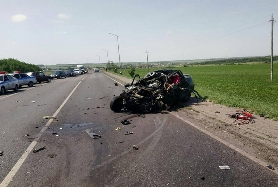 В страшном ДТП под Белгородом погибла девятилетняя девочка. фото: пресс-служба УМВД России по Белгородской области.