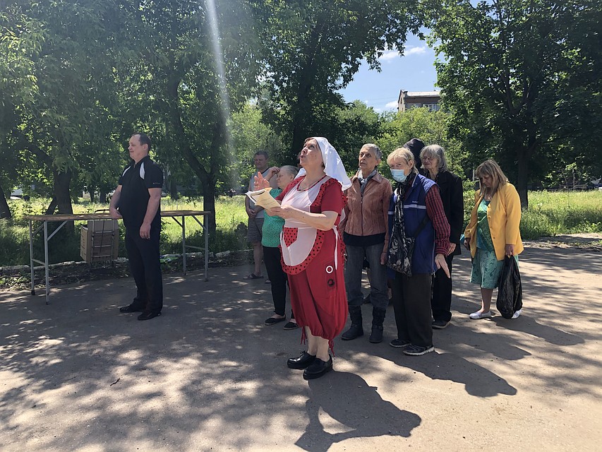 Для многих бездомных это единственная возможность нормально поесть. Фото: Ирина Владимирская