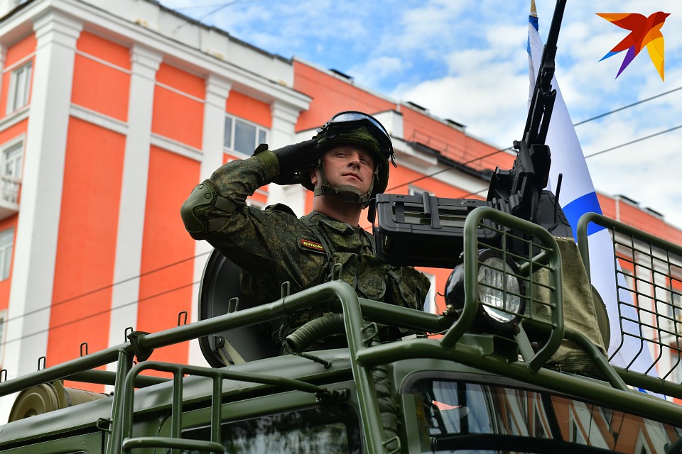 Парад Победы в Мурманске состоялся, не смотря ни на что.