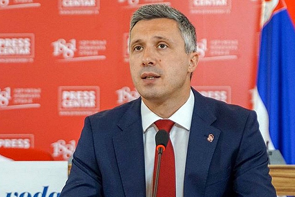 Лидер оппозиционного Сербского движения «Двери», депутат Скупщины в 2016-20 годах — Бошко Обрадович