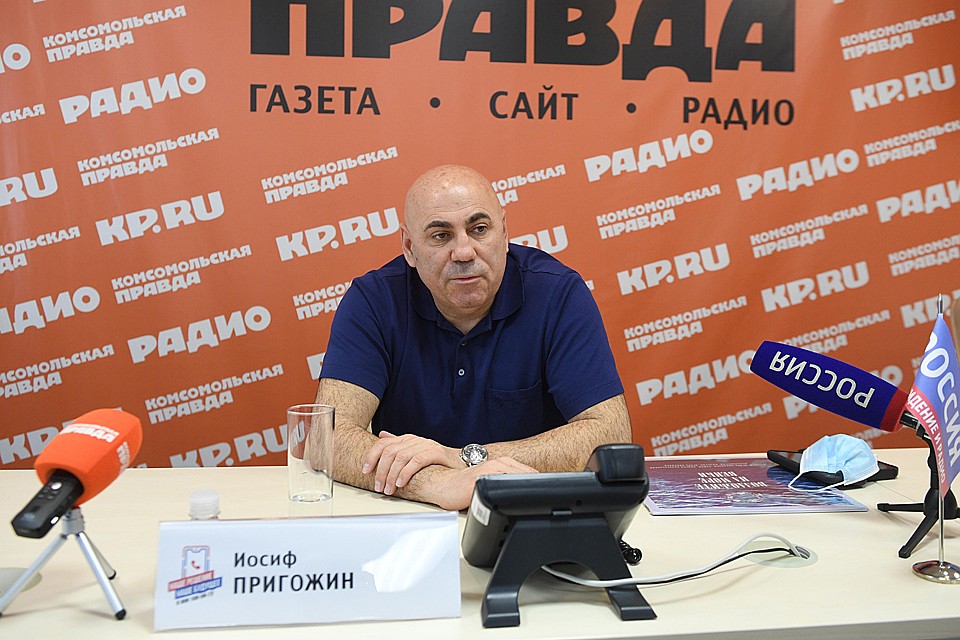 В числе самых важных поправок Пригожин назвал защиту семейных ценностей