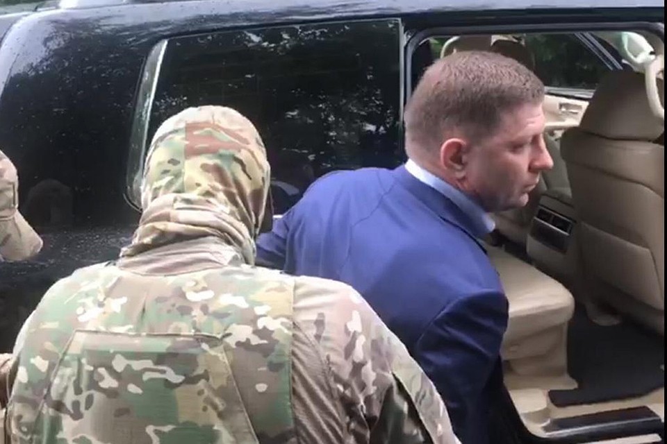 задержали сегодня утром в Хабаровске.