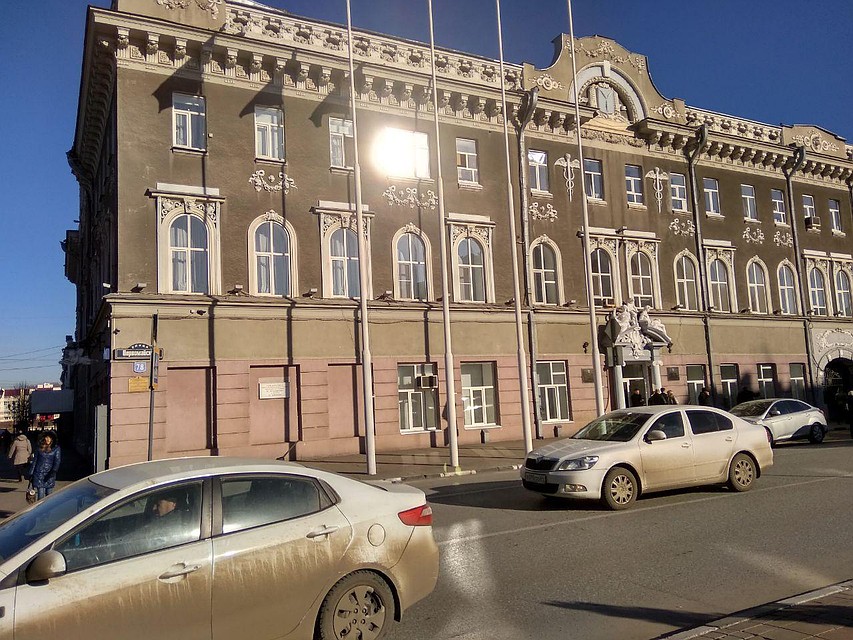 В мэрии Саратова исправляют ошибки за счет горожан