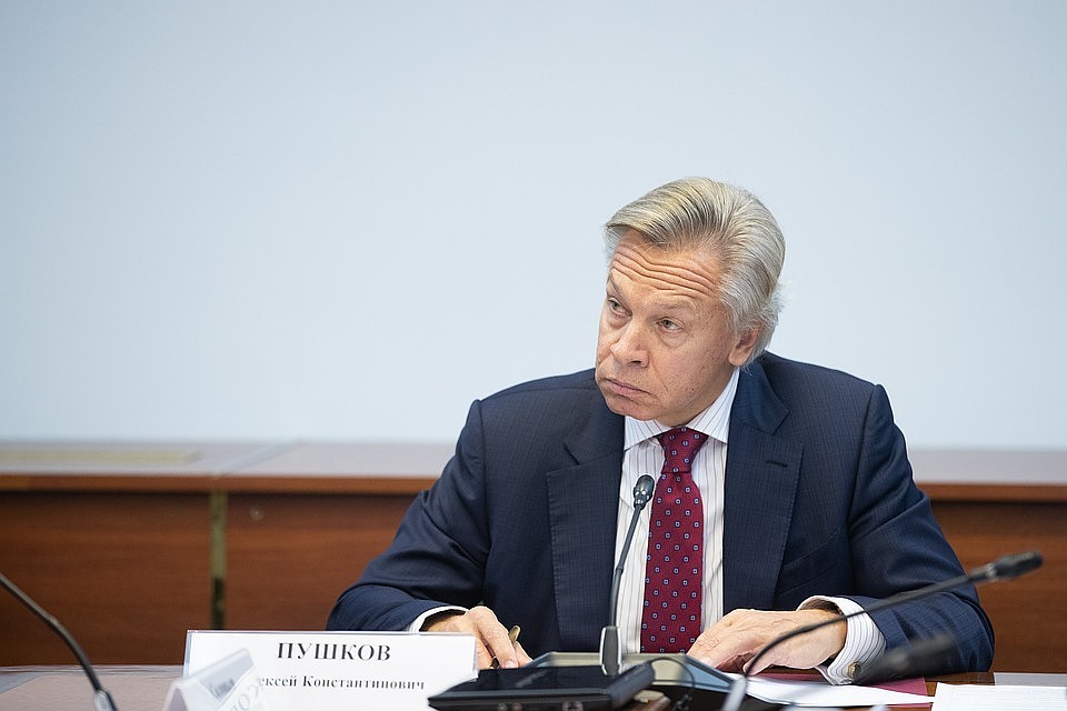 Глава комиссии Совфеда по информационной политике и взаимодействию со СМИ Алексей Пушков в одной из соцсетей