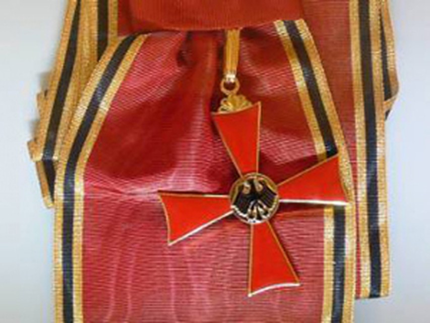 Орден "За заслуги" будет красоваться на груди у губернатора