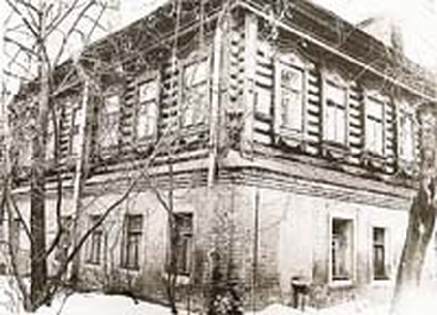 «Памятник истории», дом Тарковского, в середине 80-х годов.