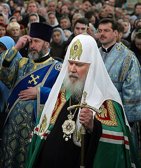 Алексий Второй на богослужении в Успенском соборе