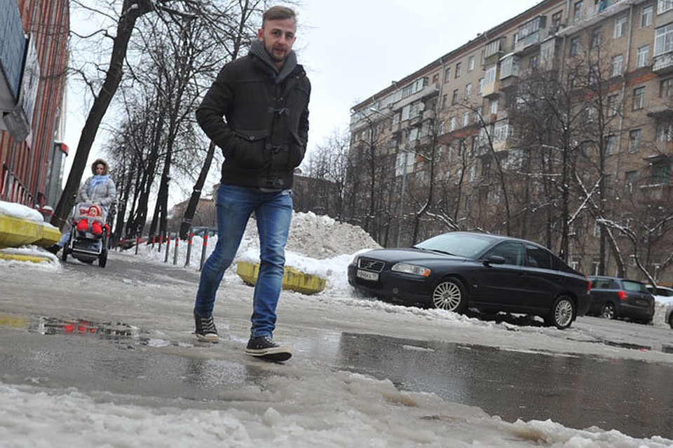 По предварительным прогнозам, оттепель задержится в столице до середины следующей недели - то есть до Дня всех влюбленных, 14 февраля.