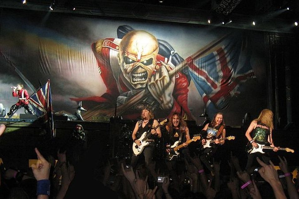 Коллектив Iron Maiden потерял своего первого ударника