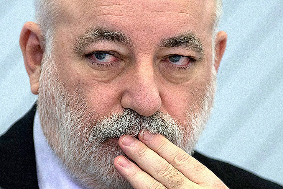 Виктор Вексельберг встретился со следователями