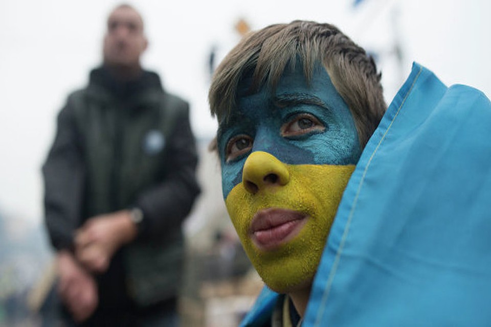 Число пострадавших у здания парламента Украины правоохранителей растет