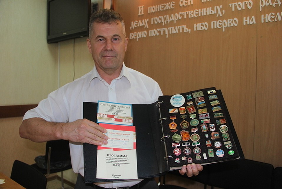 автора