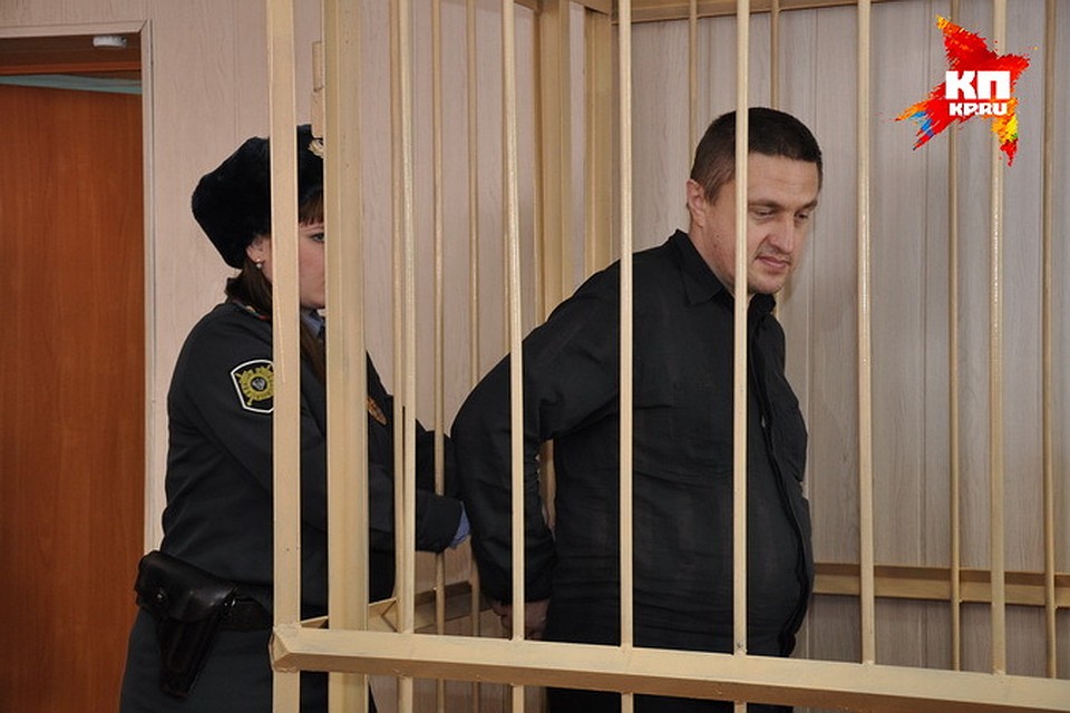 Руднев по-прежнему остается за решеткой, ни о каком его освобождении не идет и речи.